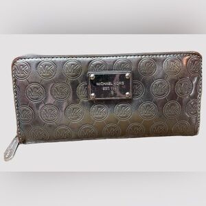 Michael Kors Silver Wallet